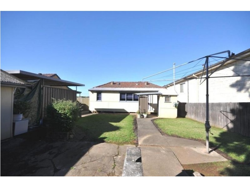 9 SLAPP STREET, Merrylands NSW 2160