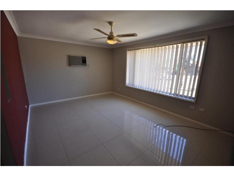 101 Richmond Road, Cambridge Park NSW 2747