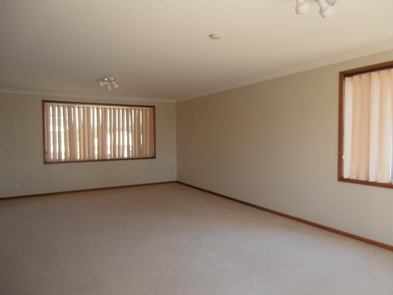 27 Arncliffe Avenue, Port Macquarie NSW 2444