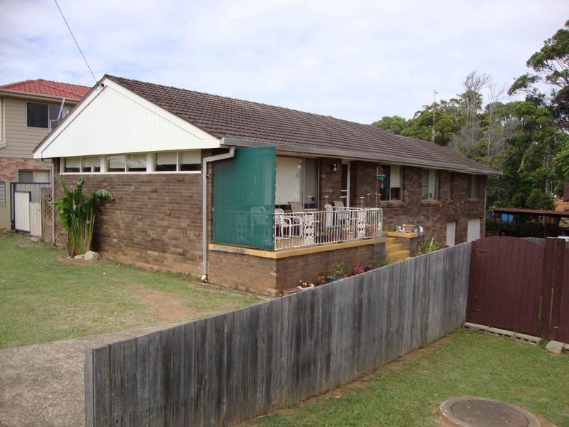 2/143 Kennedy Drive, Port Macquarie NSW 2444