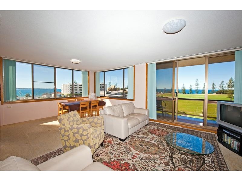 9/11 Owen Street, Port Macquarie NSW 2444