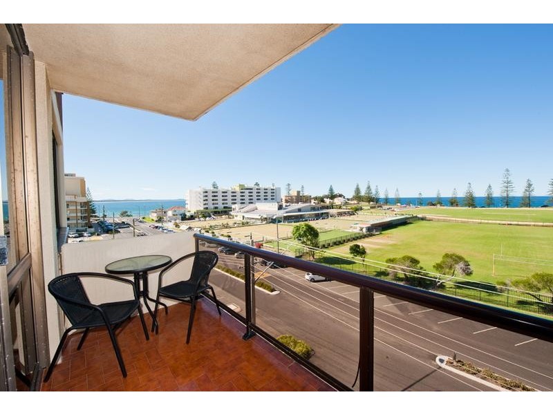 9/11 Owen Street, Port Macquarie NSW 2444