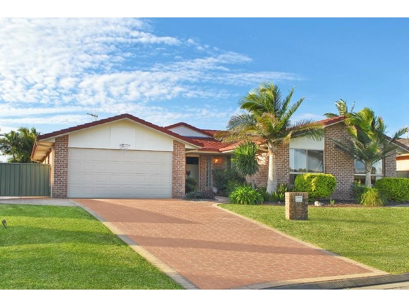 12 Garnet Ave, Port Macquarie NSW 2444