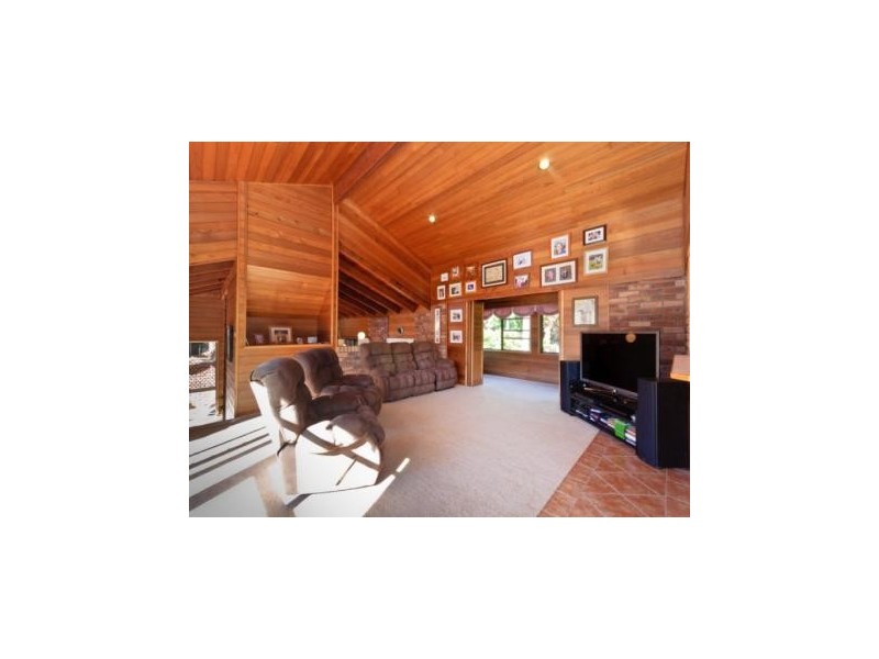 2 Timber Ridge, Port Macquarie NSW 2444