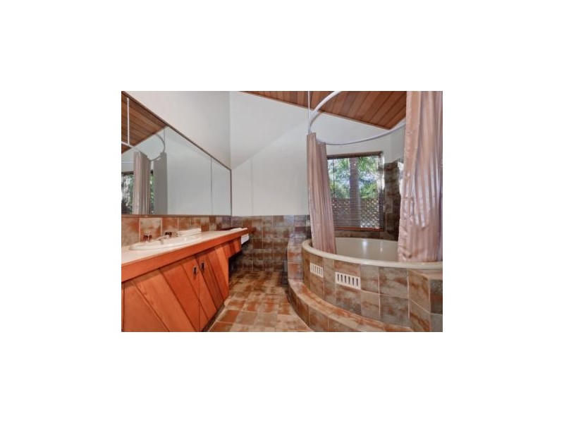 2 Timber Ridge, Port Macquarie NSW 2444