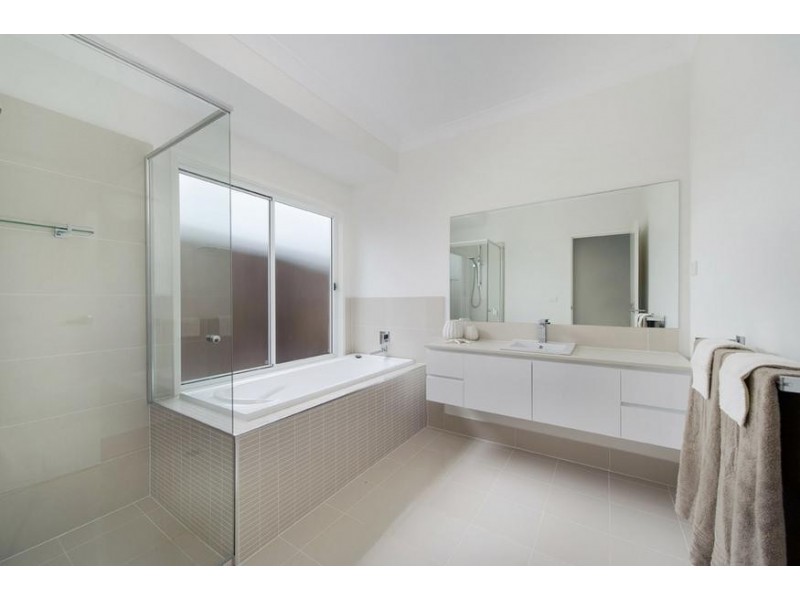 11 Chifley Street, Port Macquarie NSW 2444