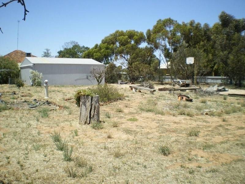 17 Cust Street, Rainbow VIC 3424