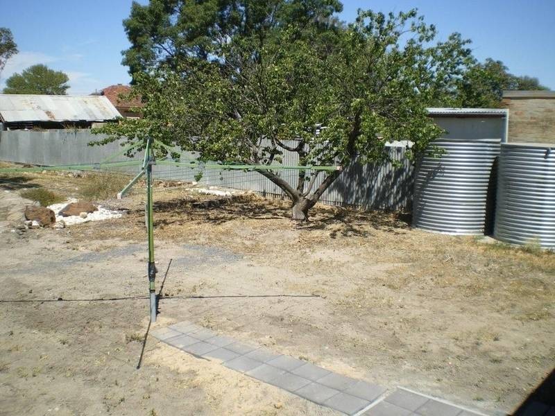 5 Anderson Street, Warracknabeal VIC 3393