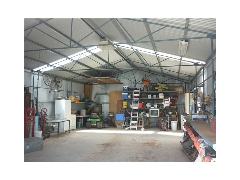 21 Rainbow Road, Warracknabeal VIC 3393