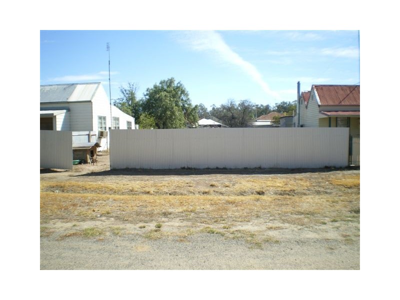14-16 Molyneaux Street, Warracknabeal VIC 3393