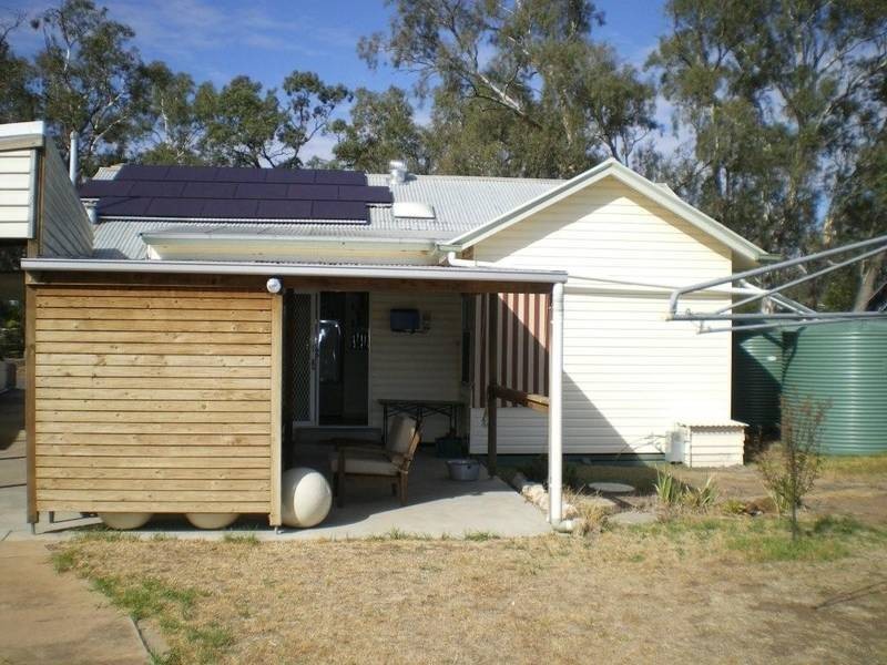 66 Craig Ave, Warracknabeal VIC 3393