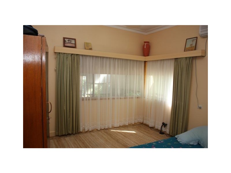 48 Molyneaux Street, Warracknabeal VIC 3393