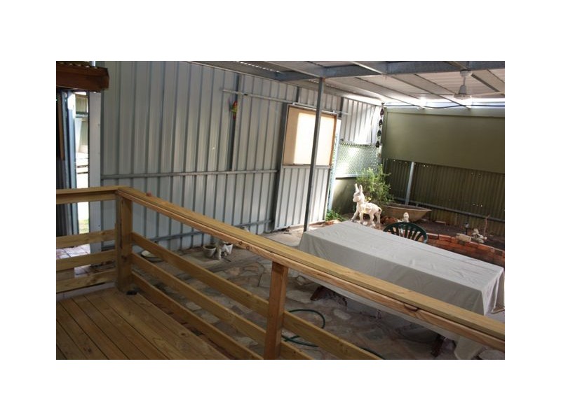 48 Molyneaux Street, Warracknabeal VIC 3393