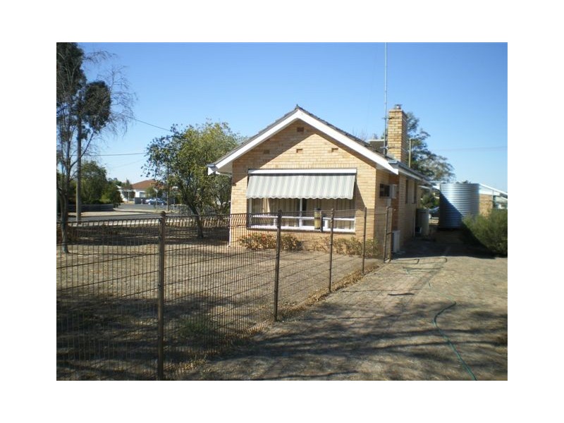 130 Anderson Street, Warracknabeal VIC 3393