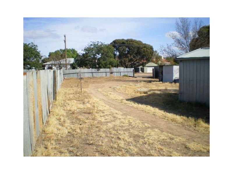 54 Anderson Street, Warracknabeal VIC 3393