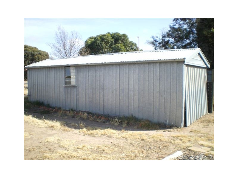 54 Anderson Street, Warracknabeal VIC 3393