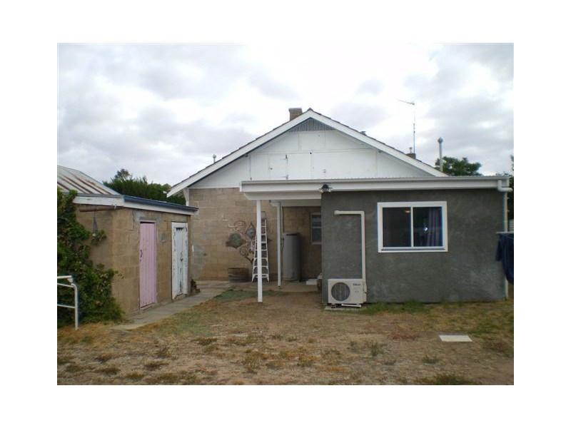 253 Scott street, Warracknabeal VIC 3393