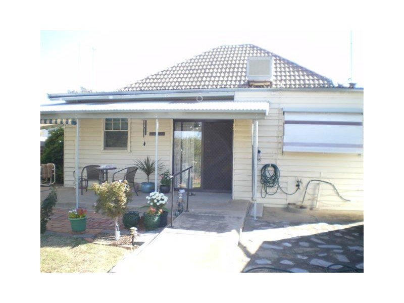 85 Devereaux Street, Warracknabeal VIC 3393