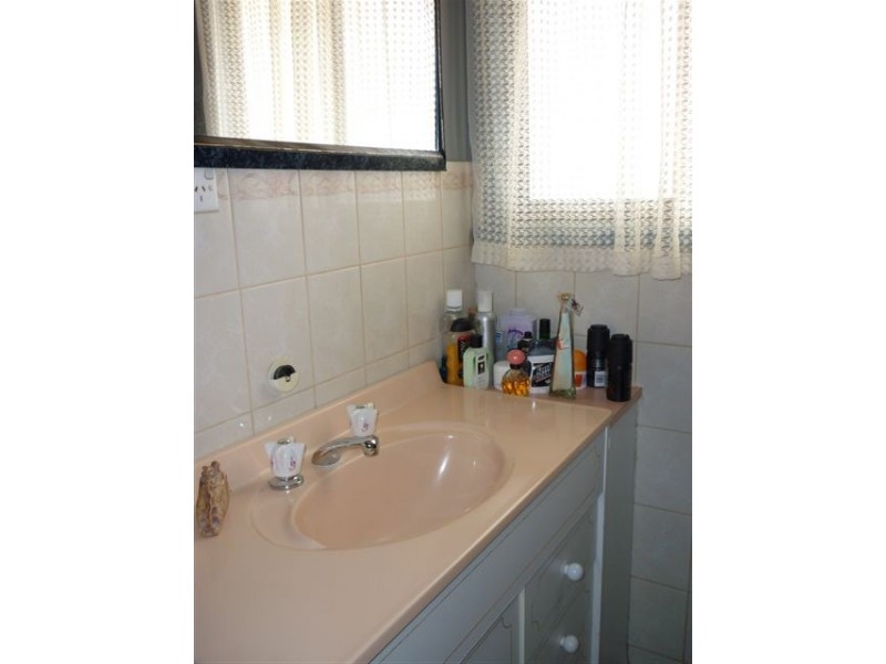 38 Deakin St, Beulah VIC 3395
