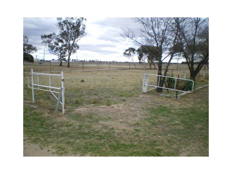 4095 Borung Highway, Warracknabeal VIC 3393