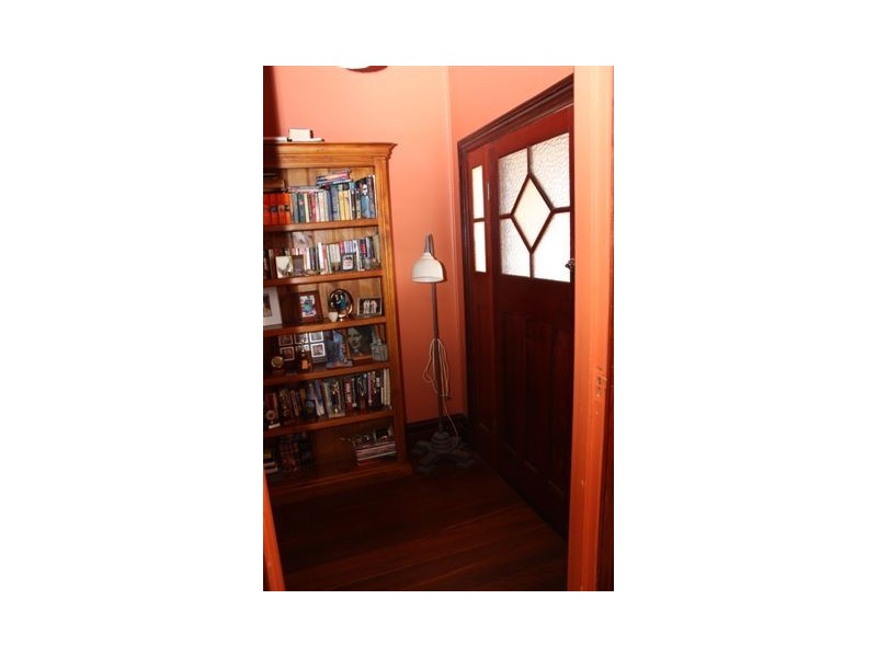 19 Devereux Street, Warracknabeal VIC 3393