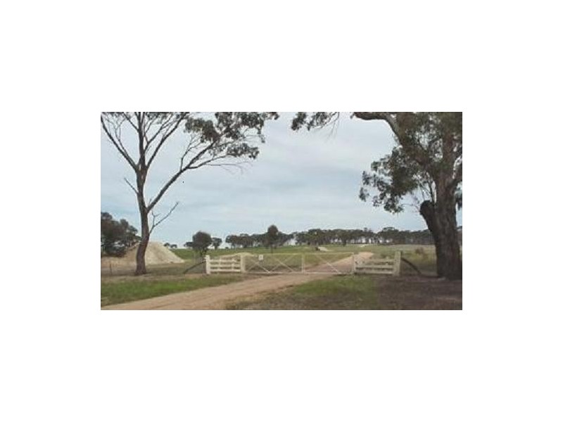 84 Pidgeon Hole Road,Nine Mile Via Wedderburn, Wedderburn VIC 3518
