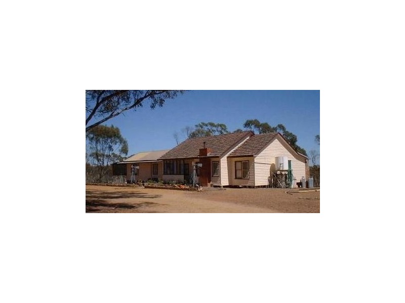 84 Pidgeon Hole Road,Nine Mile Via Wedderburn, Wedderburn VIC 3518