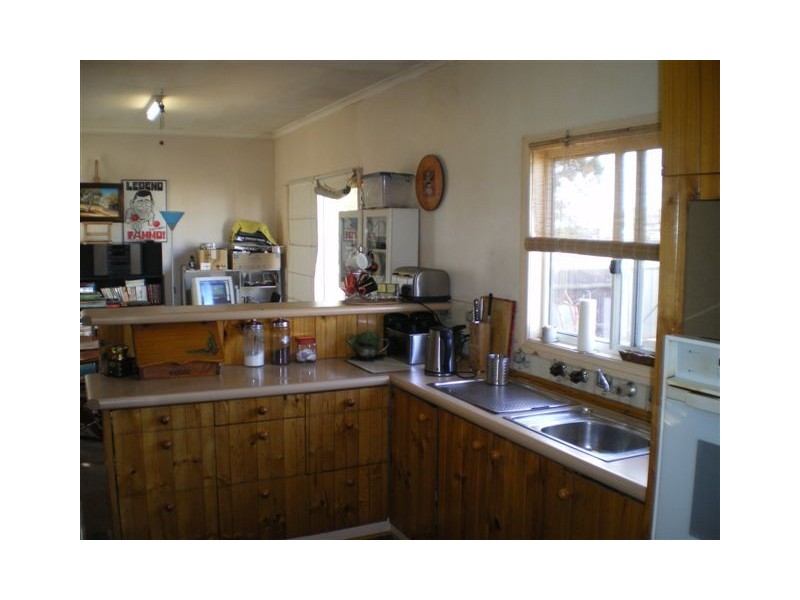 59 Devereux Street, Warracknabeal VIC 3393