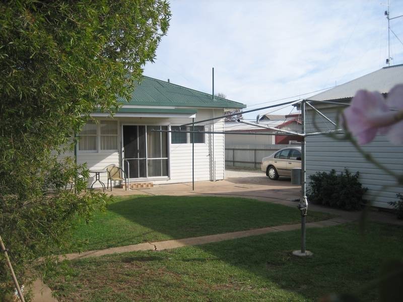 16 High Street, Watchem VIC 3482