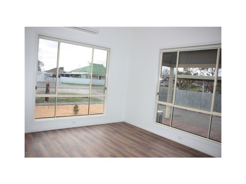 5 Milbourne Street, Warracknabeal VIC 3393