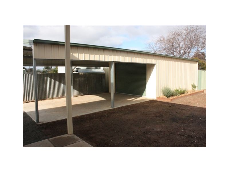 5 Milbourne Street, Warracknabeal VIC 3393