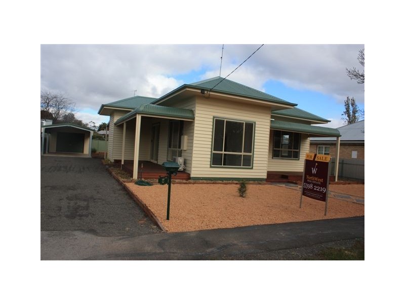 5 Milbourne Street, Warracknabeal VIC 3393