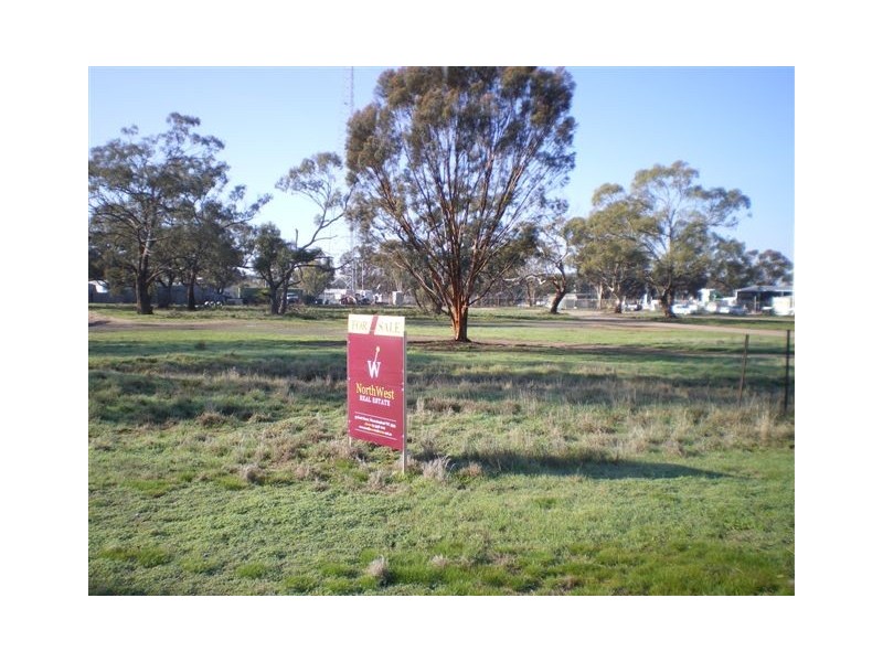 Thomas Street, Warracknabeal VIC 3393