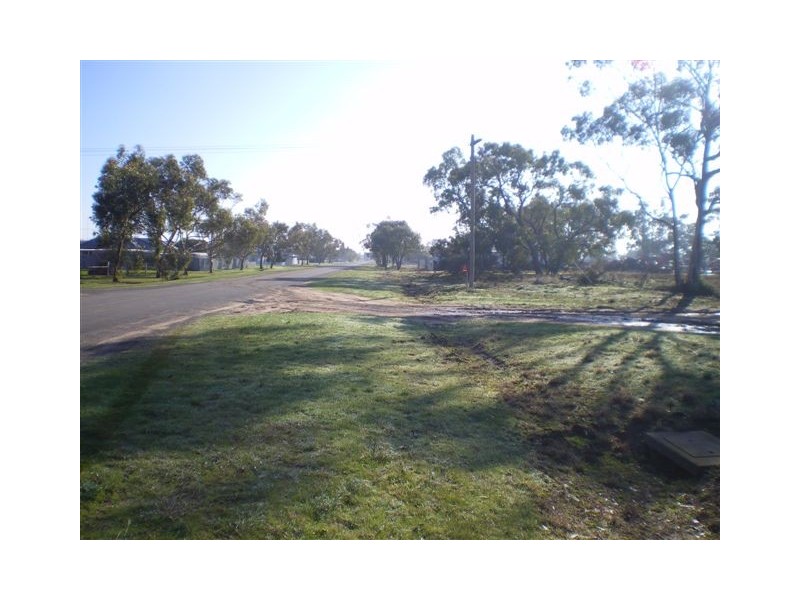 Thomas Street, Warracknabeal VIC 3393