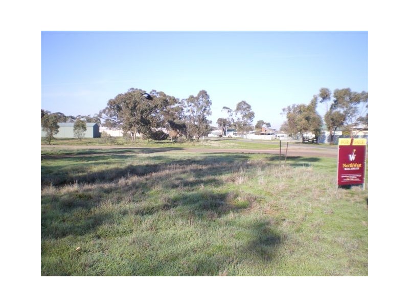 Thomas Street, Warracknabeal VIC 3393