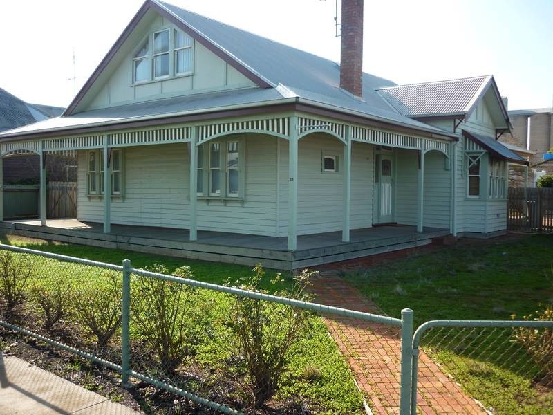 29 Meyer street, Donald VIC 3480