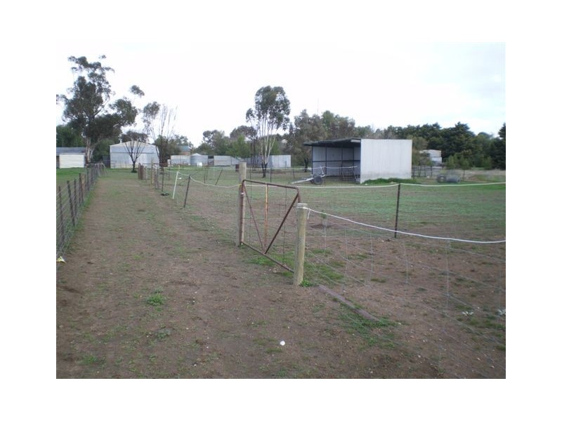 10 Church Street, Jung VIC 3399