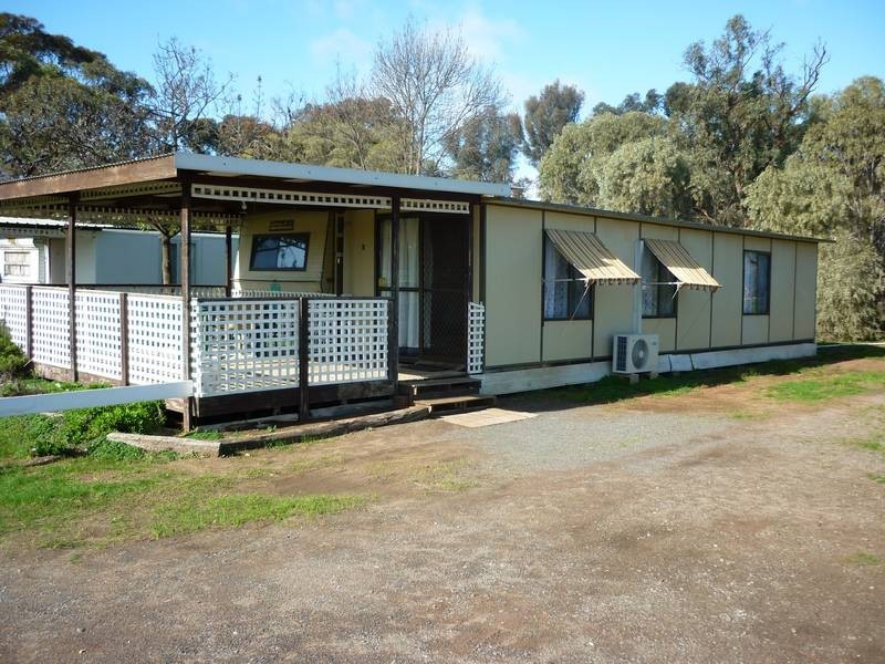 Borung Highway, Donald VIC 3480