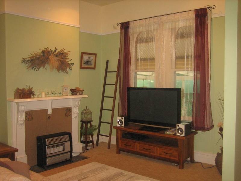 Woods Street, Donald VIC 3480