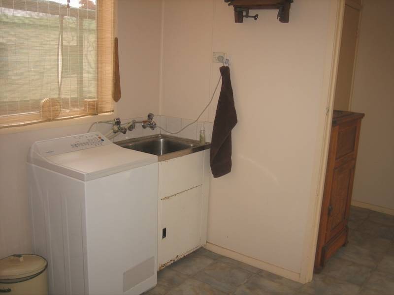 Woods Street, Donald VIC 3480