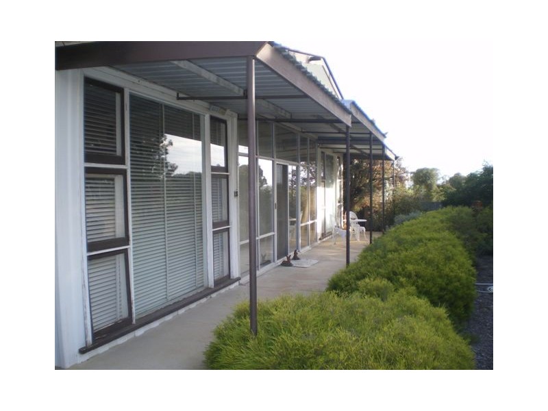 18 Bow Street, Rainbow VIC 3424