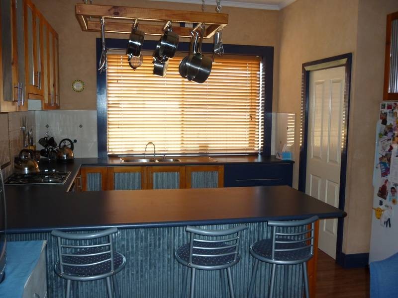 42 Aitken Avenue, Donald VIC 3480