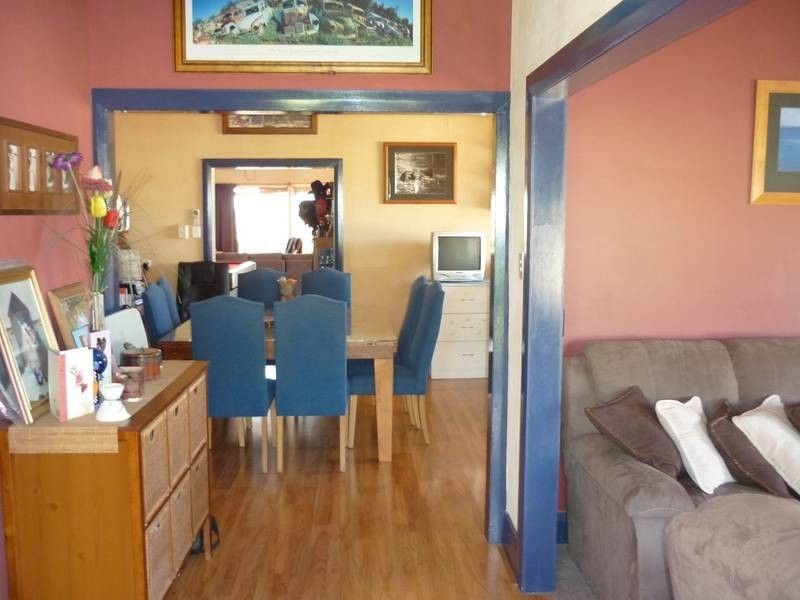 42 Aitken Avenue, Donald VIC 3480