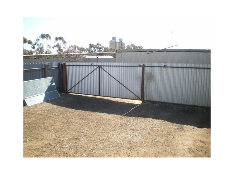 18 Dodgeshun Street, Hopetoun VIC 3396