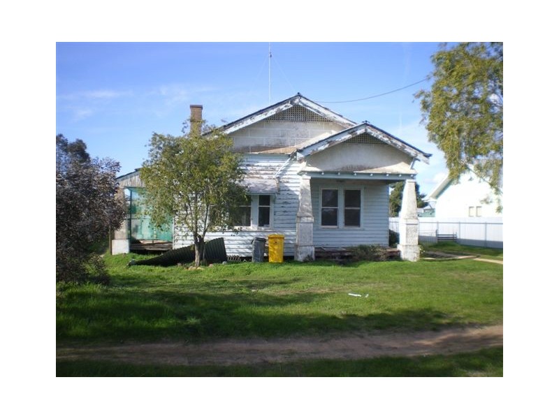 113 Anderson Street, Warracknabeal VIC 3393