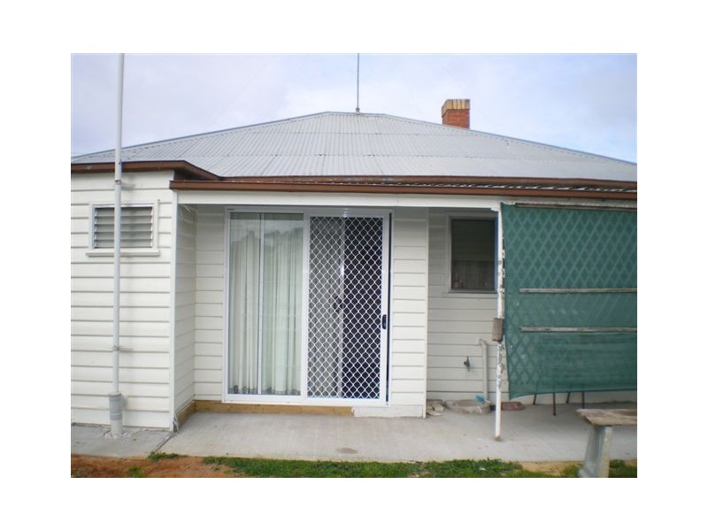 4 Franklin St, Warracknabeal VIC 3393