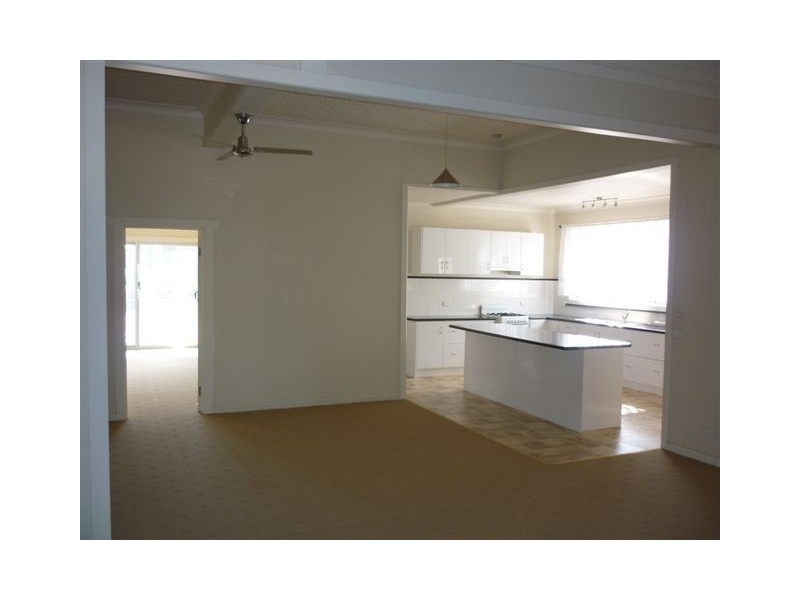 16 McCracken Ave, Donald VIC 3480