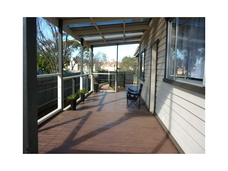 16 McCracken Ave, Donald VIC 3480