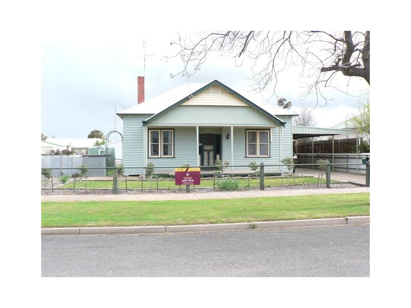 32 Cave St, Donald VIC 3480