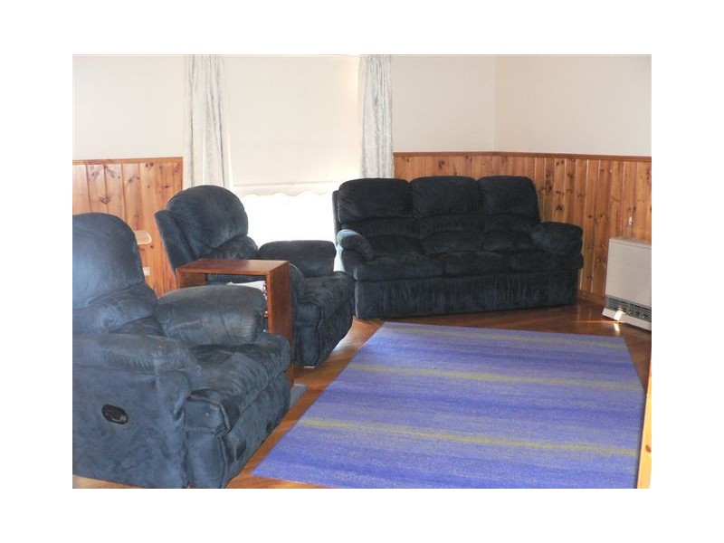 32 Cave St, Donald VIC 3480